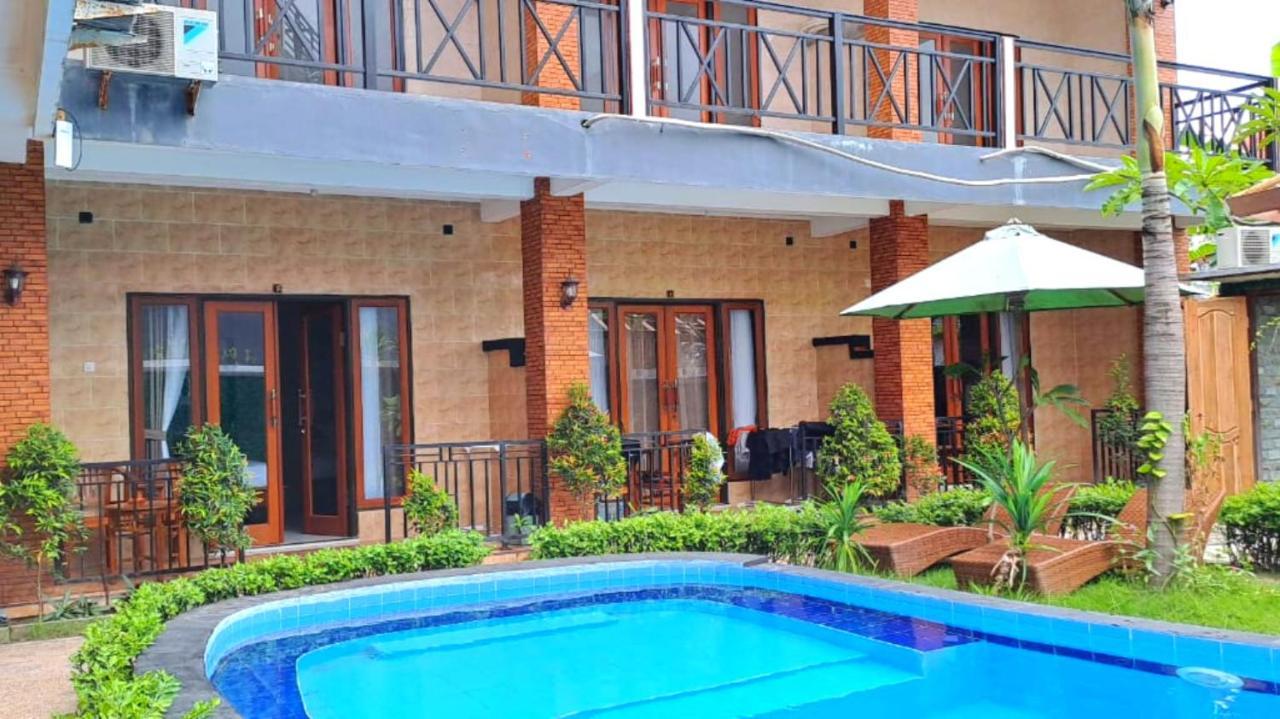 Wahyuga Sari Guest House Nita Salon & Spa Нуса Лембонган Екстериор снимка