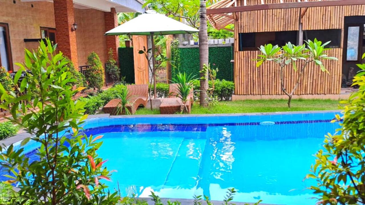 Wahyuga Sari Guest House Nita Salon & Spa Нуса Лембонган Екстериор снимка